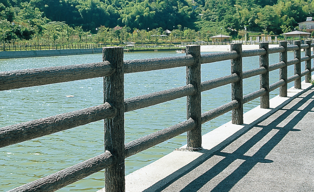 コンクリート擬木（PC擬木） - シマ産商株式会社 | 奈良県を中心に土木・建築施工、資材販売を行っています。